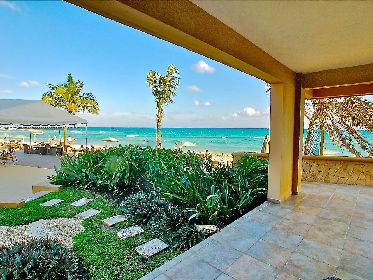 ****  El Faro Aparthotel Playa del Carmen Mexico