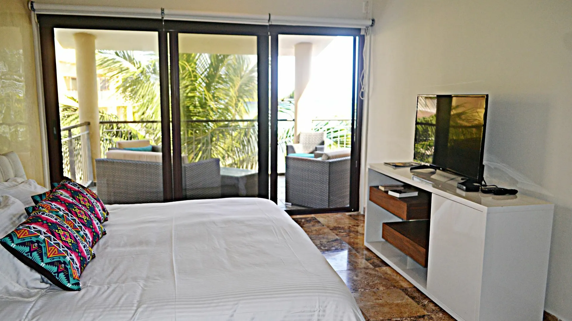 El Faro Aparthotel Playa del Carmen